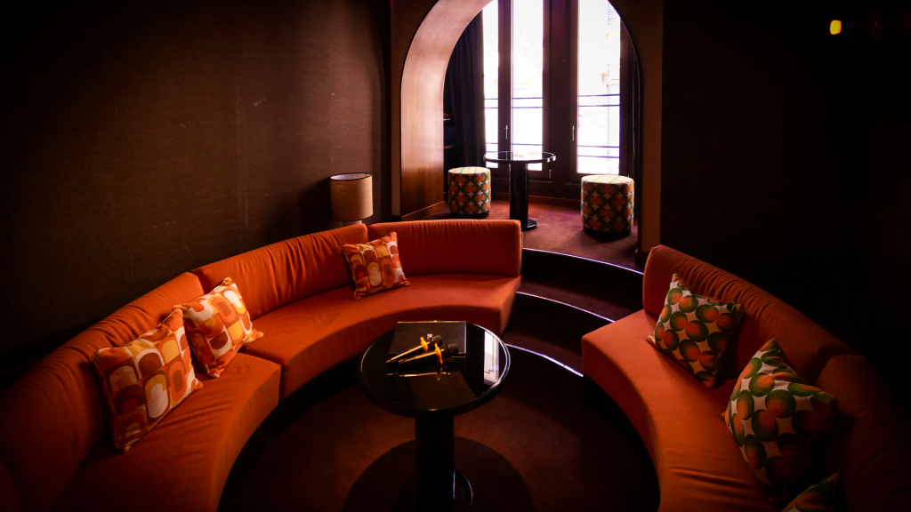 House of Ronin Privater Karaoke-Raum